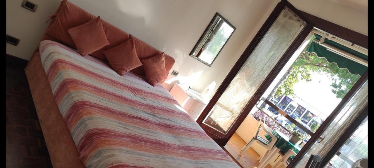 Apartamento Sirmione Exterior foto