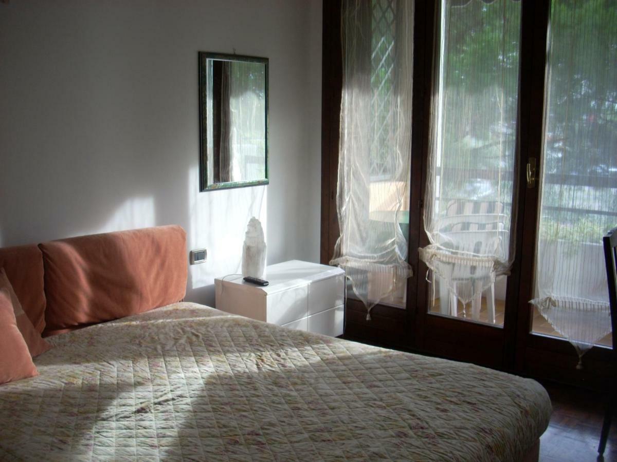 Apartamento Sirmione Exterior foto